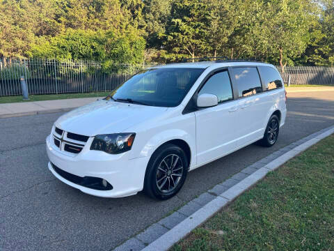 2019 Dodge Grand Caravan GT FWD photo