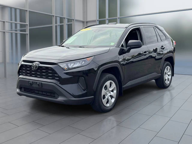 2021 Toyota RAV4 LE AWD photo