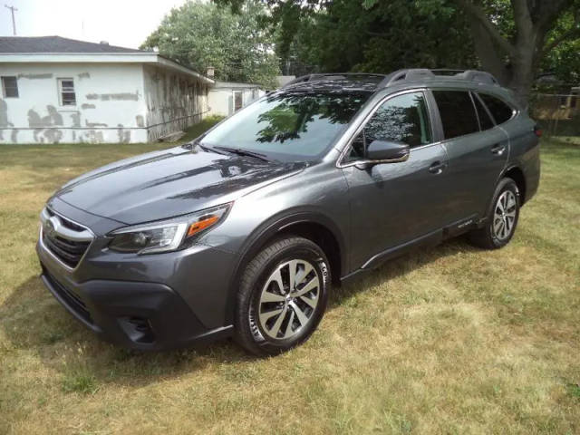 2021 Subaru Outback Premium AWD photo