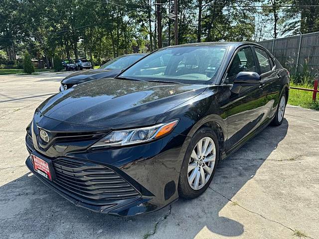 2019 Toyota Camry LE FWD photo