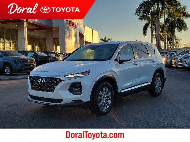 2020 Hyundai Santa Fe SE FWD photo