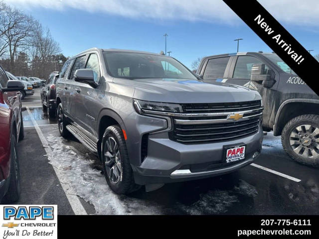 2021 Chevrolet Suburban LT 4WD photo