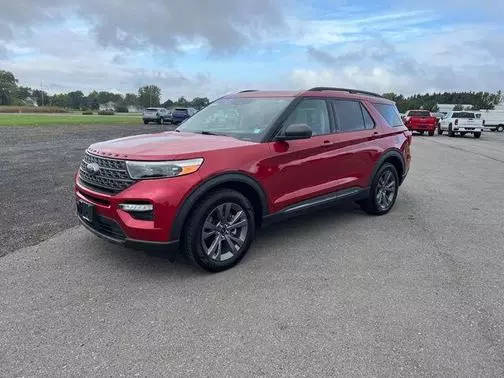 2021 Ford Explorer XLT 4WD photo