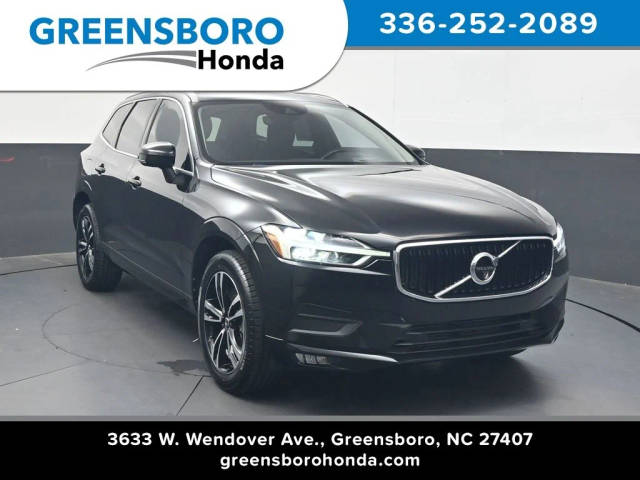 2020 Volvo XC60 Momentum AWD photo
