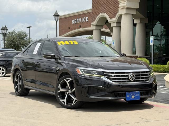 2020 Volkswagen Passat 2.0T R-Line FWD photo
