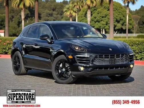 2015 Porsche Macan S AWD photo