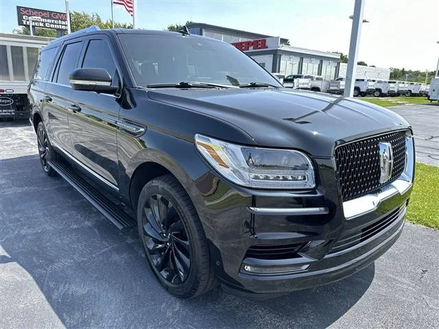 2020 Lincoln Navigator L Reserve 4WD photo