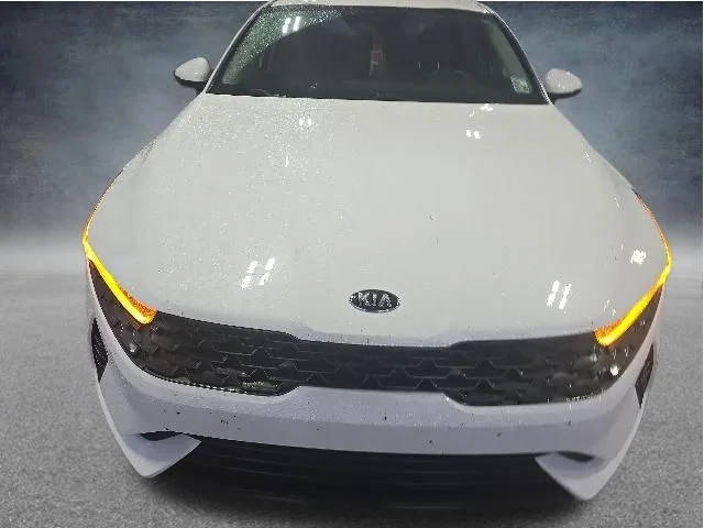 2021 Kia K5 LXS FWD photo