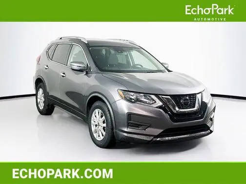 2020 Nissan Rogue SV FWD photo