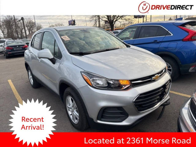 2021 Chevrolet Trax LS FWD photo