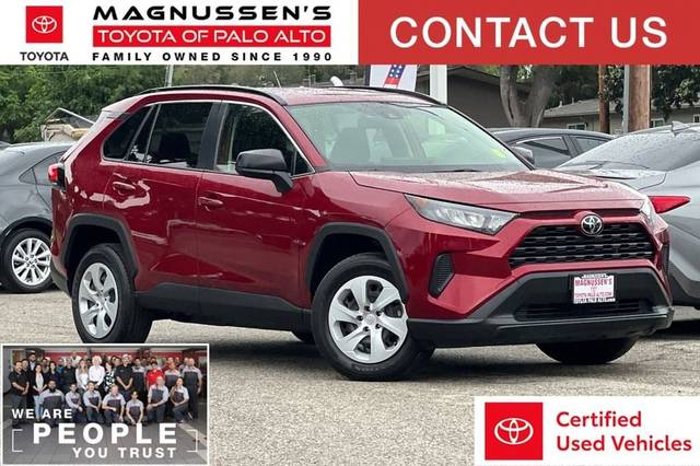 2021 Toyota RAV4 LE AWD photo