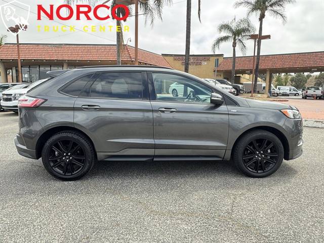 2020 Ford Edge ST Line FWD photo