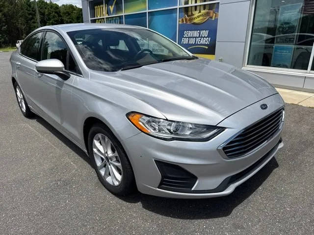 2019 Ford Fusion SE FWD photo
