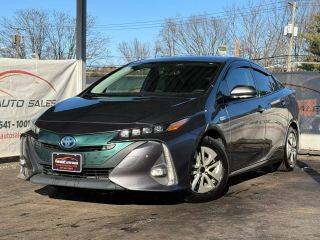 2017 Toyota Prius Prime Advanced FWD photo