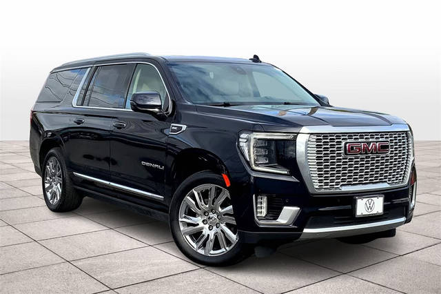 2021 GMC Yukon XL Denali 4WD photo