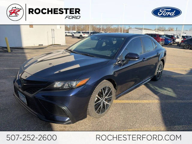 2021 Toyota Camry SE FWD photo