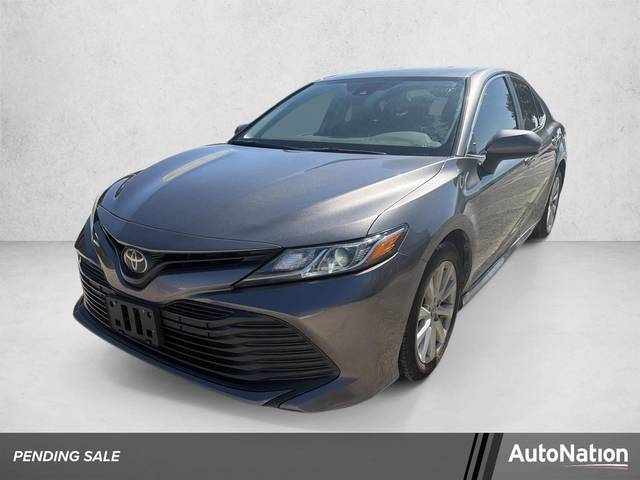 2020 Toyota Camry LE FWD photo