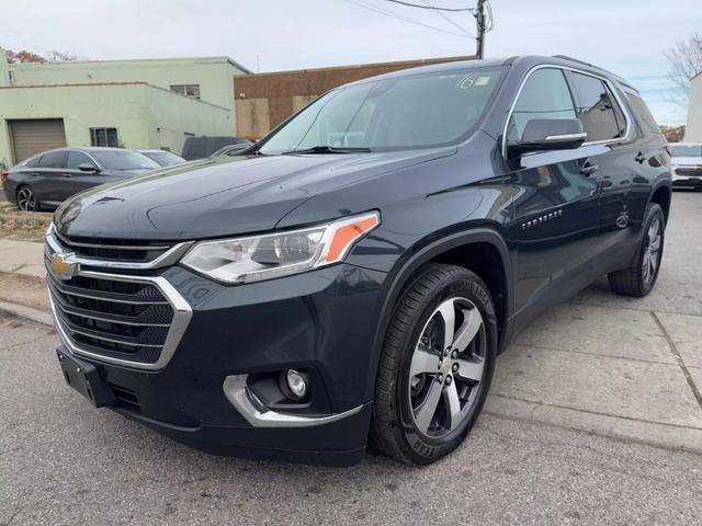 2021 Chevrolet Traverse LT Leather AWD photo