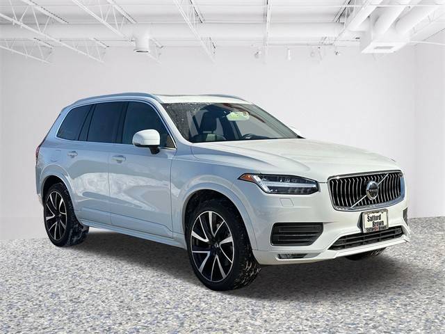 2021 Volvo XC90 Momentum AWD photo