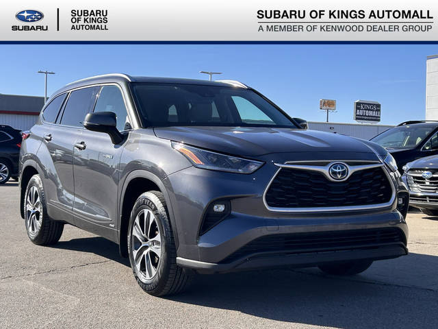 2021 Toyota Highlander Hybrid XLE AWD photo