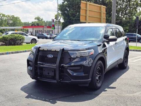 2021 Ford Explorer  AWD photo