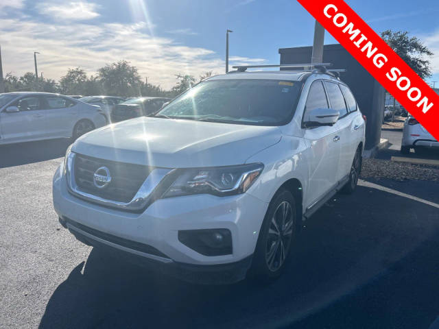 2020 Nissan Pathfinder Platinum FWD photo