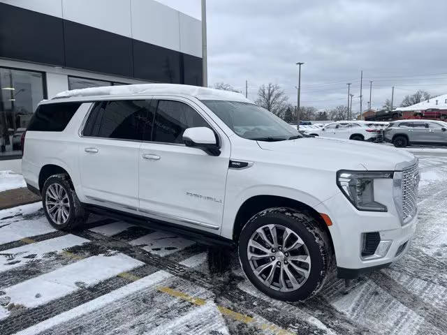 2021 GMC Yukon XL Denali 4WD photo