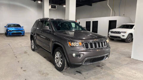 2021 Jeep Grand Cherokee Laredo E 4WD photo