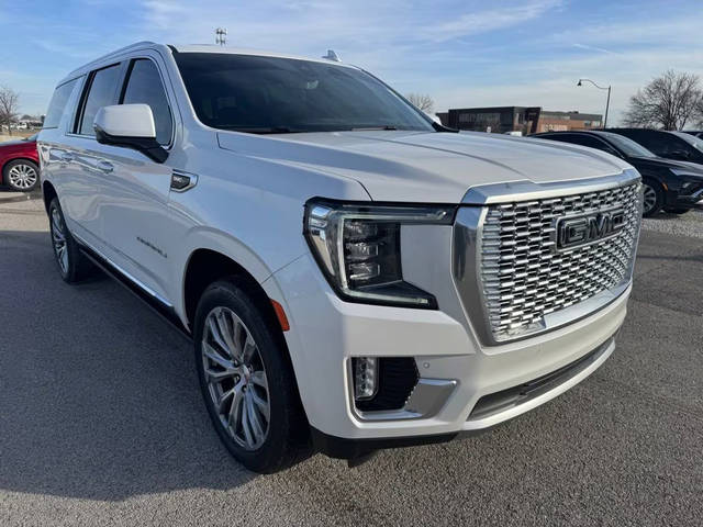 2021 GMC Yukon XL Denali 4WD photo