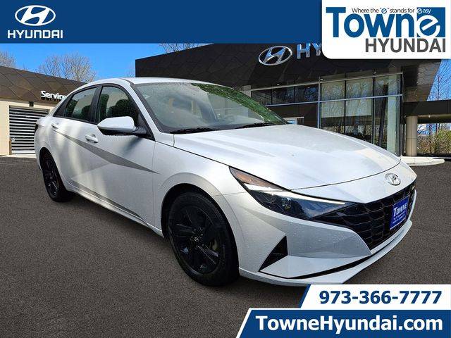 2021 Hyundai Elantra SEL FWD photo