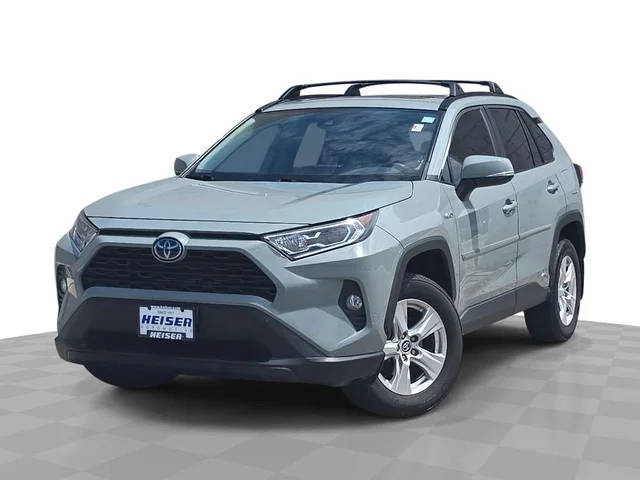 2021 Toyota RAV4 Hybrid XLE AWD photo