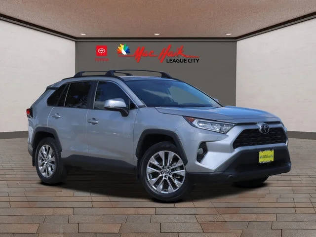 2021 Toyota RAV4 XLE Premium FWD photo