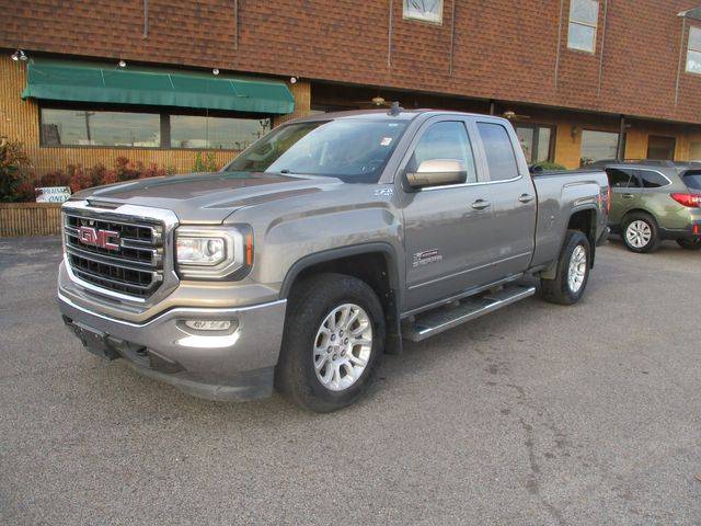 2017 GMC Sierra 1500 SLE 4WD photo