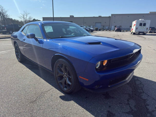 2020 Dodge Challenger SXT RWD photo