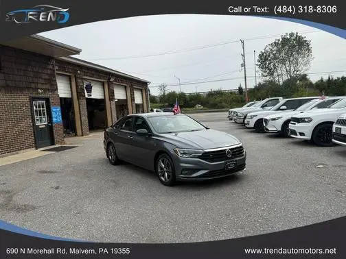 2020 Volkswagen Jetta R-Line FWD photo