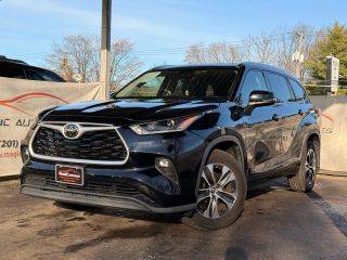 2021 Toyota Highlander XLE AWD photo