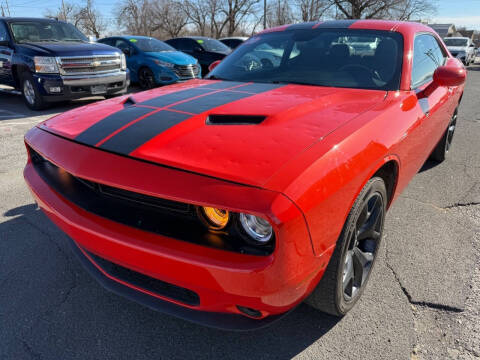 2020 Dodge Challenger SXT RWD photo