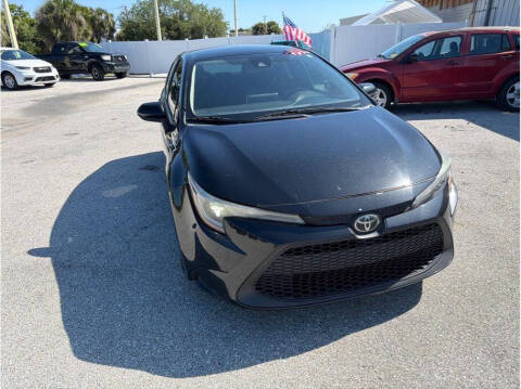 2021 Toyota Corolla LE FWD photo