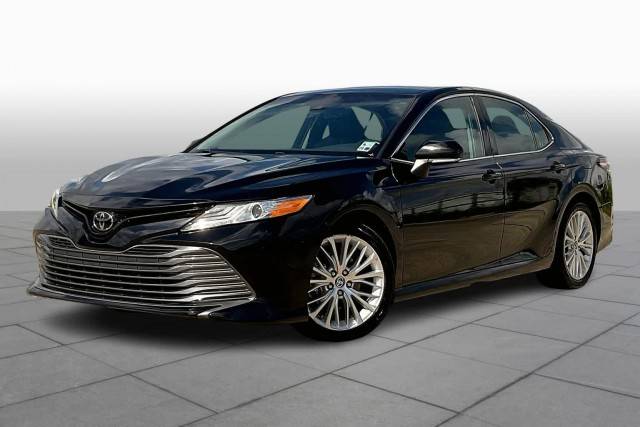 2020 Toyota Camry XLE FWD photo