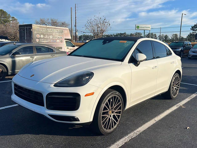 2021 Porsche Cayenne Coupe  AWD photo