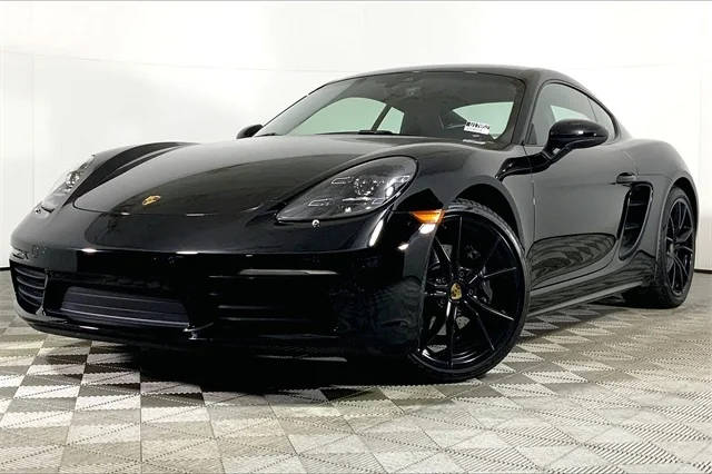 2021 Porsche Cayman  RWD photo