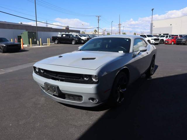 2020 Dodge Challenger SXT RWD photo