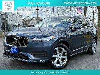 2021 Volvo XC90 Momentum AWD photo