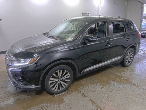 2019 Mitsubishi Outlander SE 4WD photo