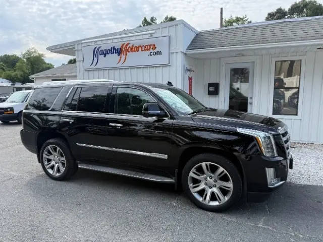 2015 Cadillac Escalade Luxury 4WD photo