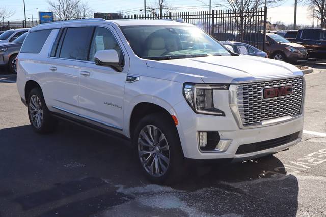 2021 GMC Yukon XL Denali 4WD photo