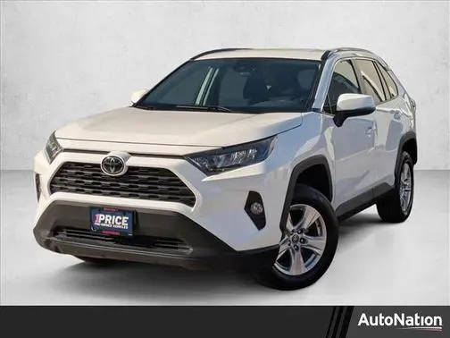 2021 Toyota RAV4 XLE AWD photo