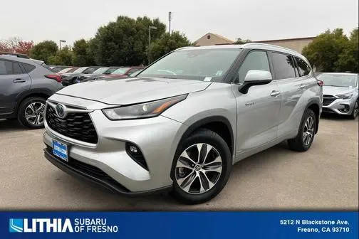 2021 Toyota Highlander Hybrid XLE AWD photo