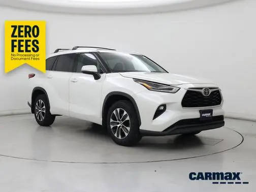 2021 Toyota Highlander XLE AWD photo