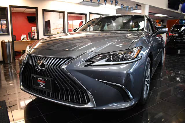 2021 Lexus ES ES 350 FWD photo